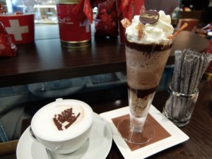 中央区・銀座：名門チョコレートメーカーのパフェ「リンツ ショコラ カフェ」銀座店