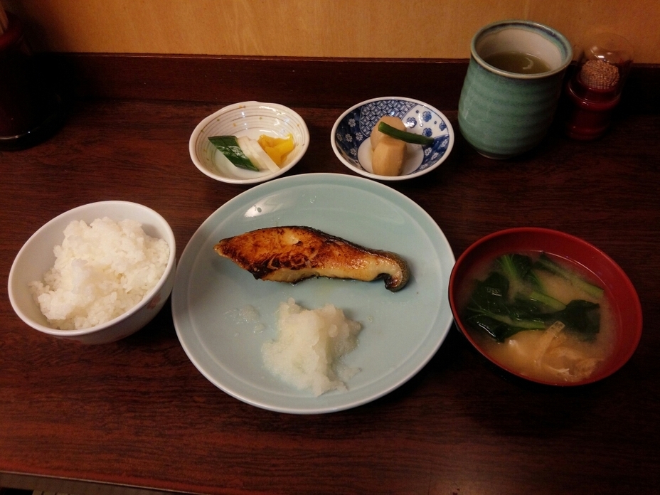 いつかティファニーで朝食を第2話：東京都中央区築地「和食　かとう」